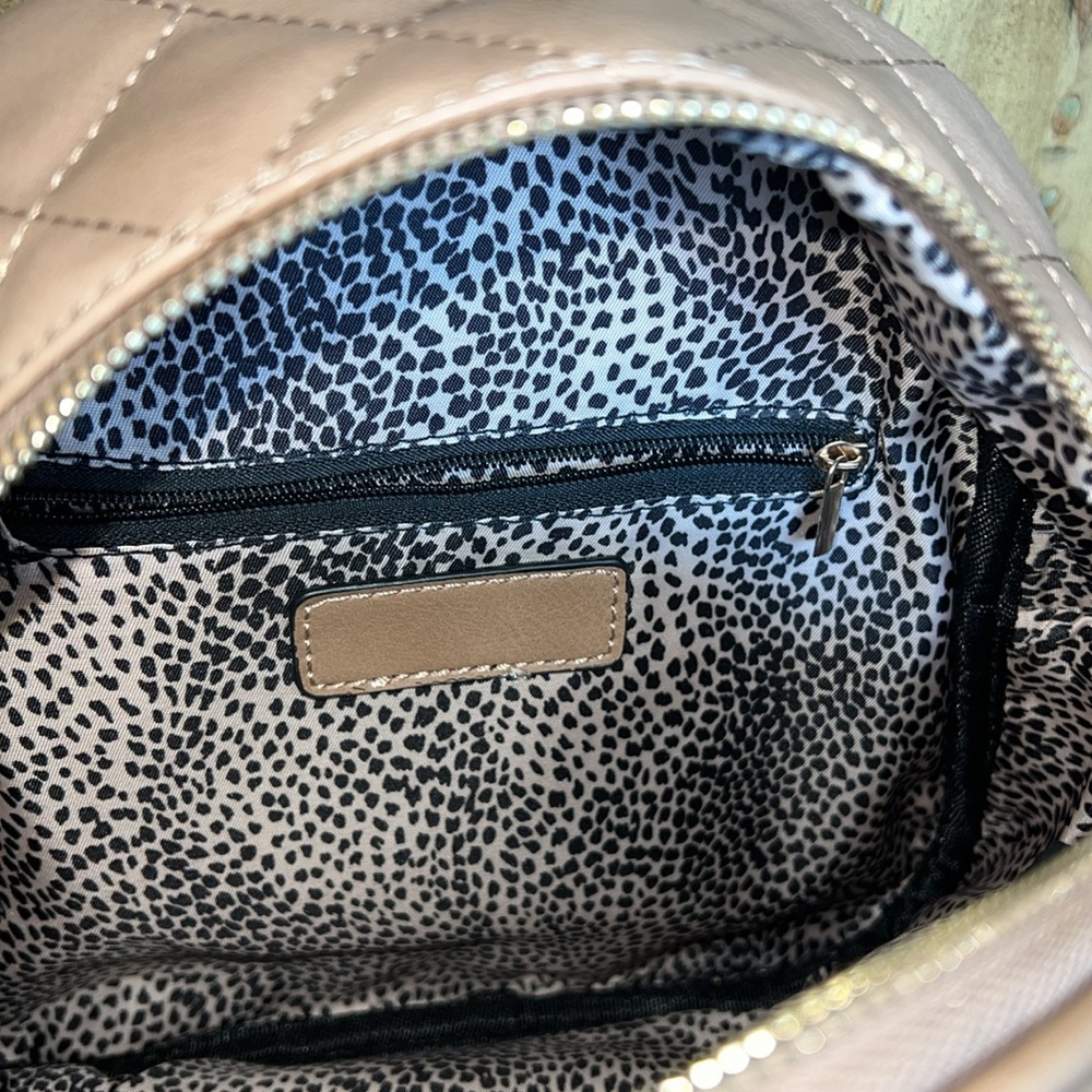 Quilted Backpack - Picture 4 of 7